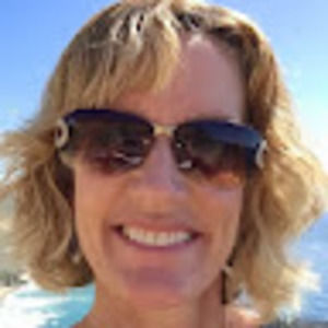 Meet your Posher, Leslie